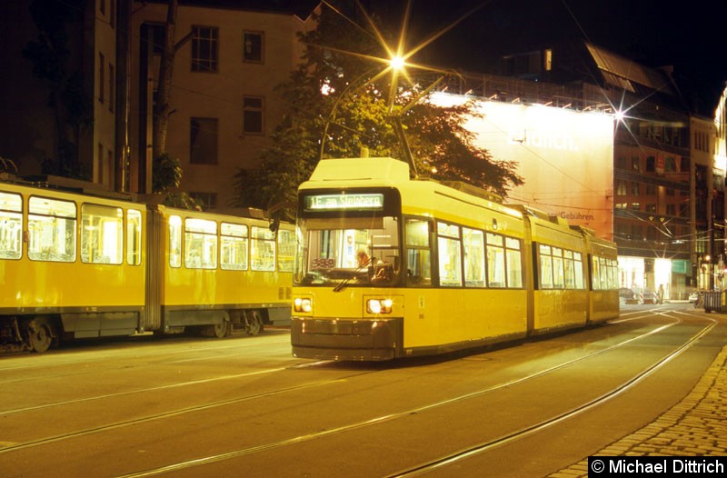Bild: 1020 als Linie 1E in der Großen Präsidentenstraße.
