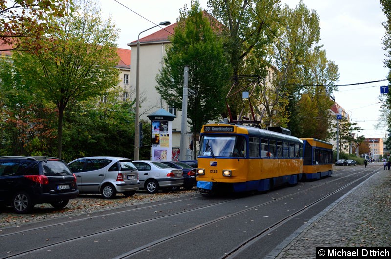 Bild: 2125 + 927 als Linie 39 in der Michaelisstr.