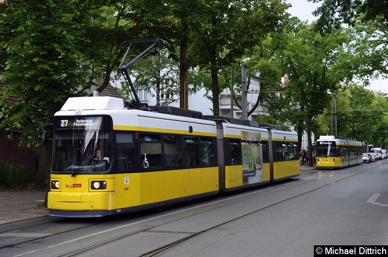Bild: 1592 als Linie 27 in der Ehrlichstraße. Wegen eines Schienenbruchs wurde diese Linie umgeleitet.