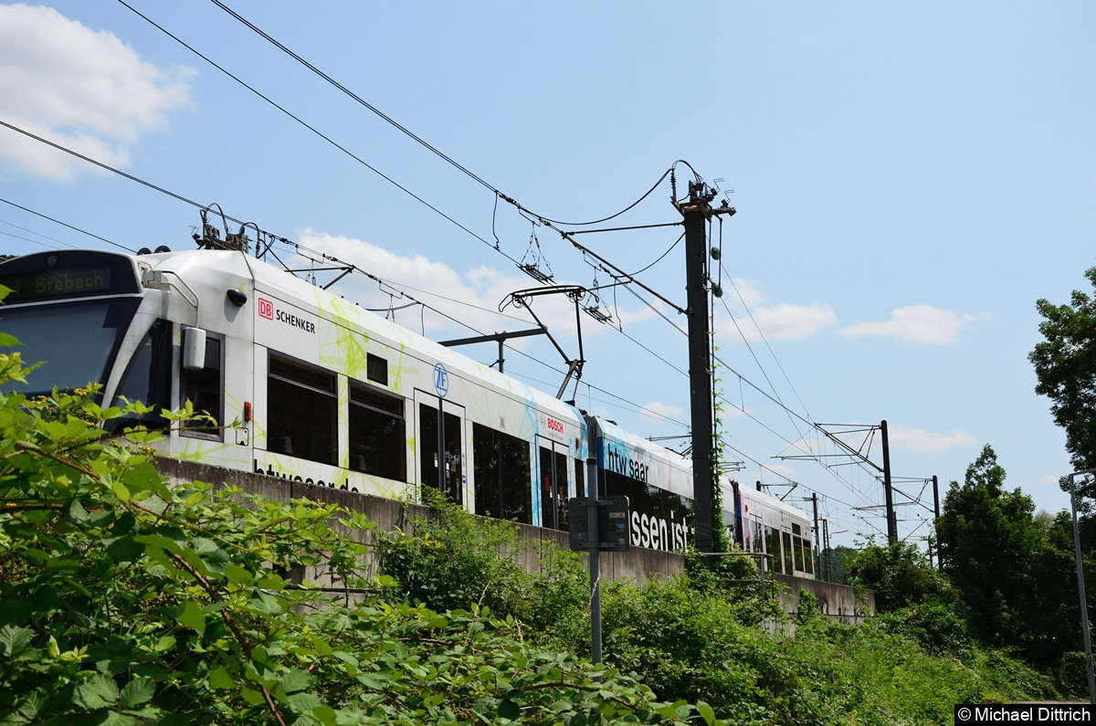 Bild: 1024 zeigt uns das der Bügel für den Wechsel nicht abgeklappt wird. Der Systemwechsel wird mit Schwung durchfahren.