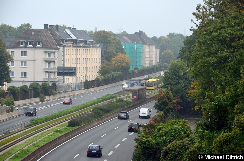 Bild: Der Bus 4657 als Linie 147 in der Haltestelle Oberschlesienstraße.