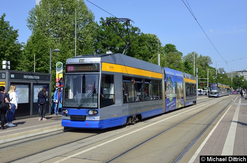 Bild: 1114 als Linie 10 am Wilhelm-Leuschner-Platz.