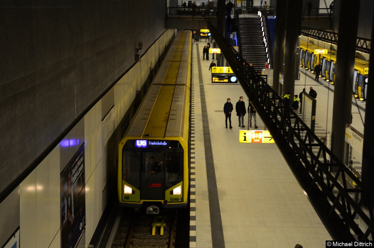 Bild: Zielschildparade:
U6 nach Friedrichstraße