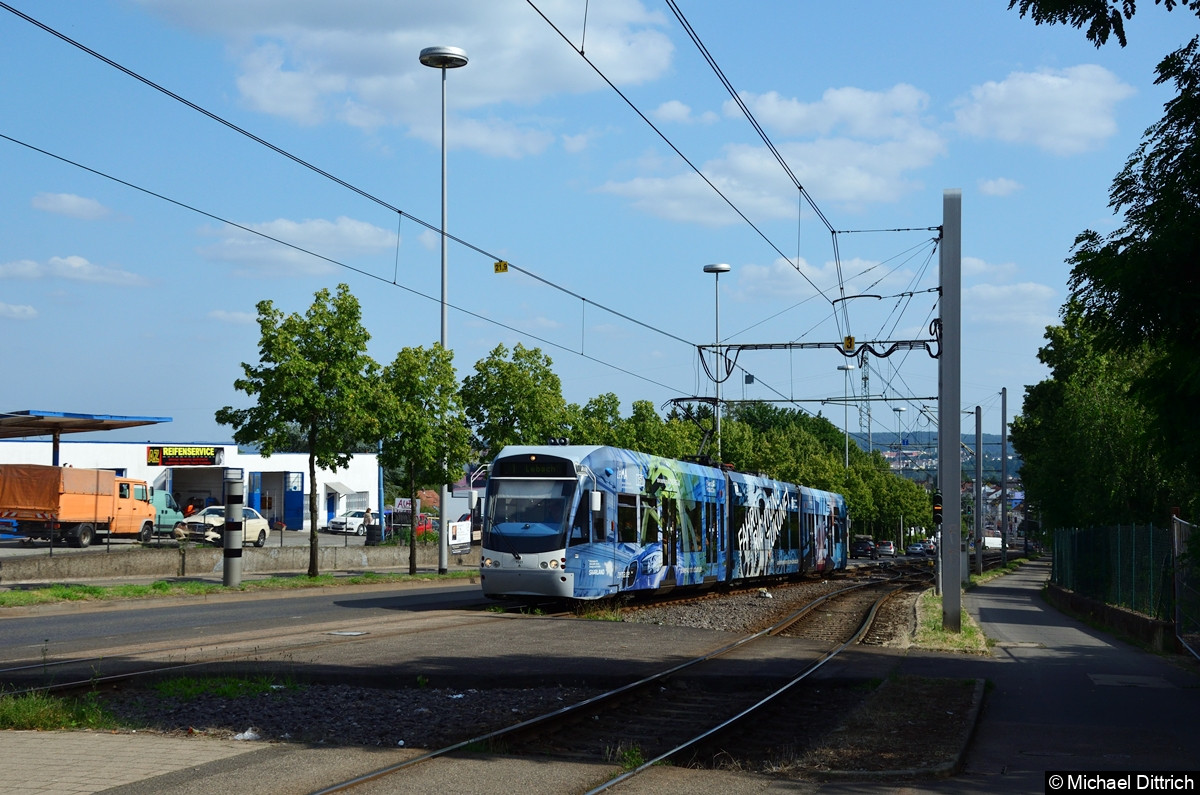 1021 auf dem Weg nach Lebach kurz vor der Haltestelle Siedlerheim.