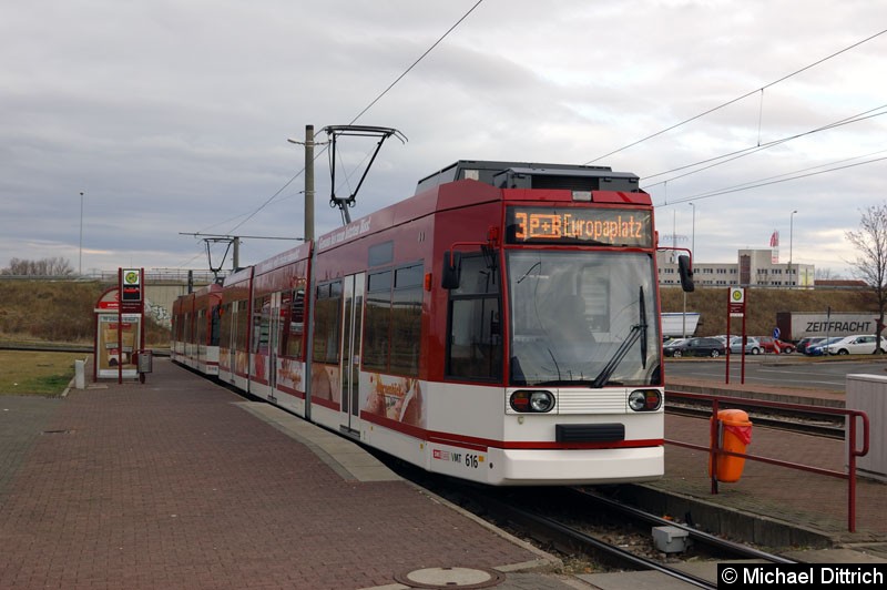 Bild: MGT6D/E 616 und 605 an der Haltestelle Urbicher Kreuz.