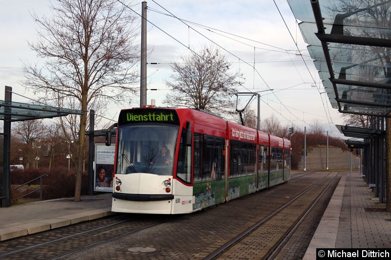 Bild: Combino 630 als Dienstfahrt an der Haltestelle Messe.