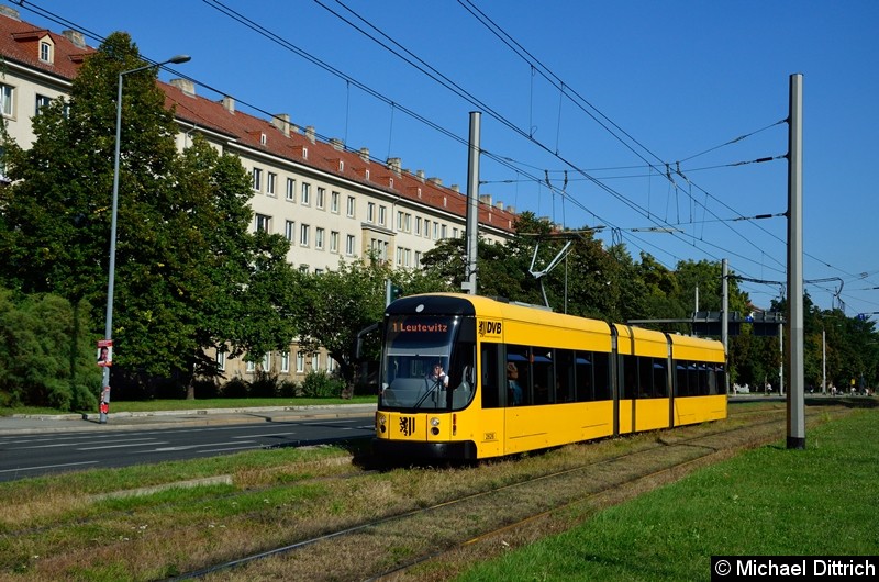 Bild: 2626 als Linie 1 in der Grunaer Straße zwischen den Haltestellen Deutsches Hygiene-Museum und Pirnaischer Platz.