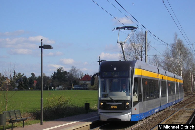 Bild: 1218 als Linie 15 an der Haltestelle Rosegger Straße.