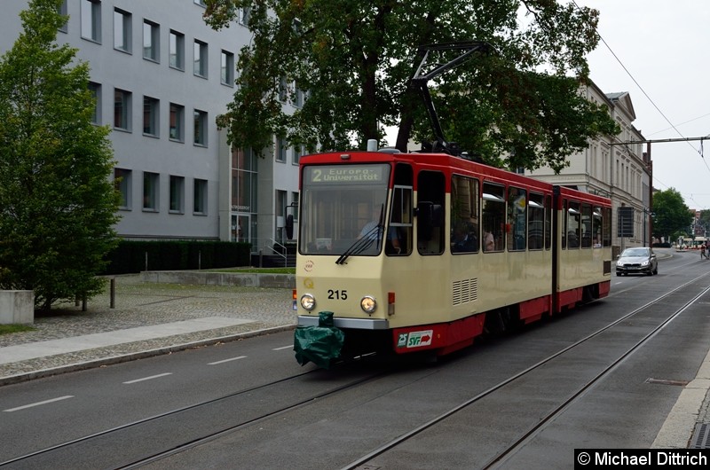 Wagen 215 als Linie 2 in der Logenstr. auf dem Weg zur Europa-Universität.