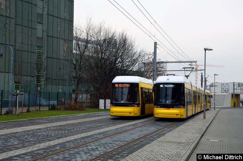 Bild: 8020 + 9010 stehen in der Emma-Herwegh-Str.