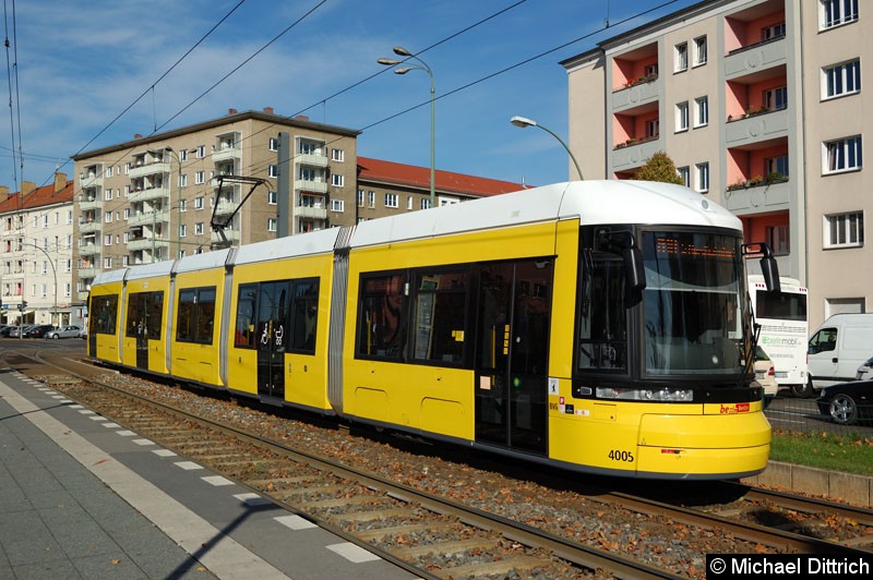Bild: 4005 als Linie M10 an der Kreuzung Kniprodestr./Danziger Str.
