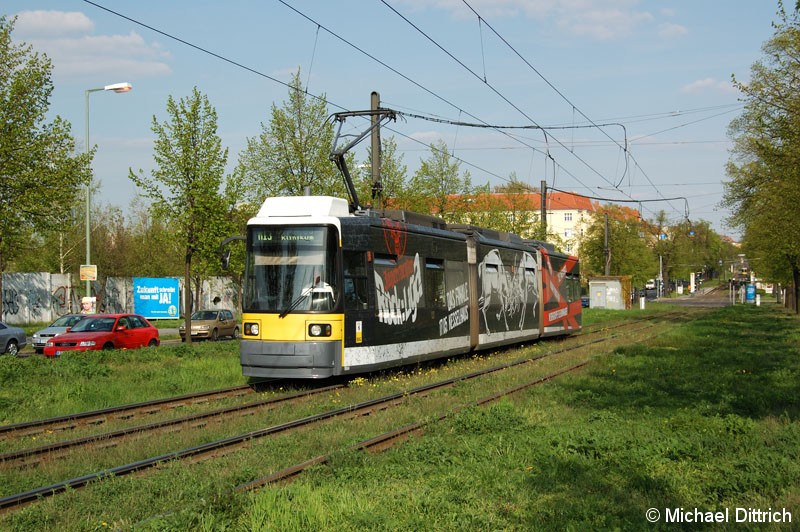 Bild: 1004 als Linie M13 kurz vor der Bösebrücke.