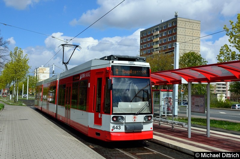 643 als Linie 9 an der Endstelle Göttinger Bogen.