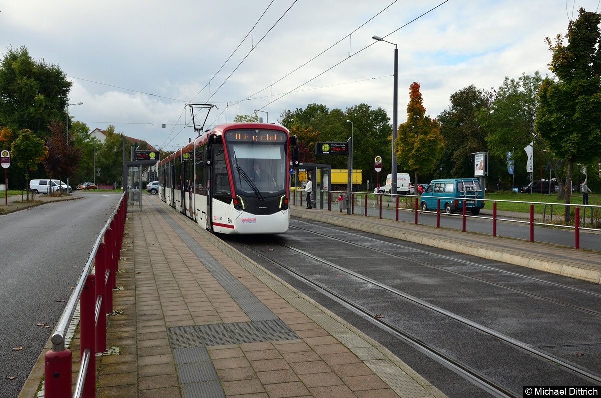 806 als Linie 1 an der Mittelhäuser Straße.